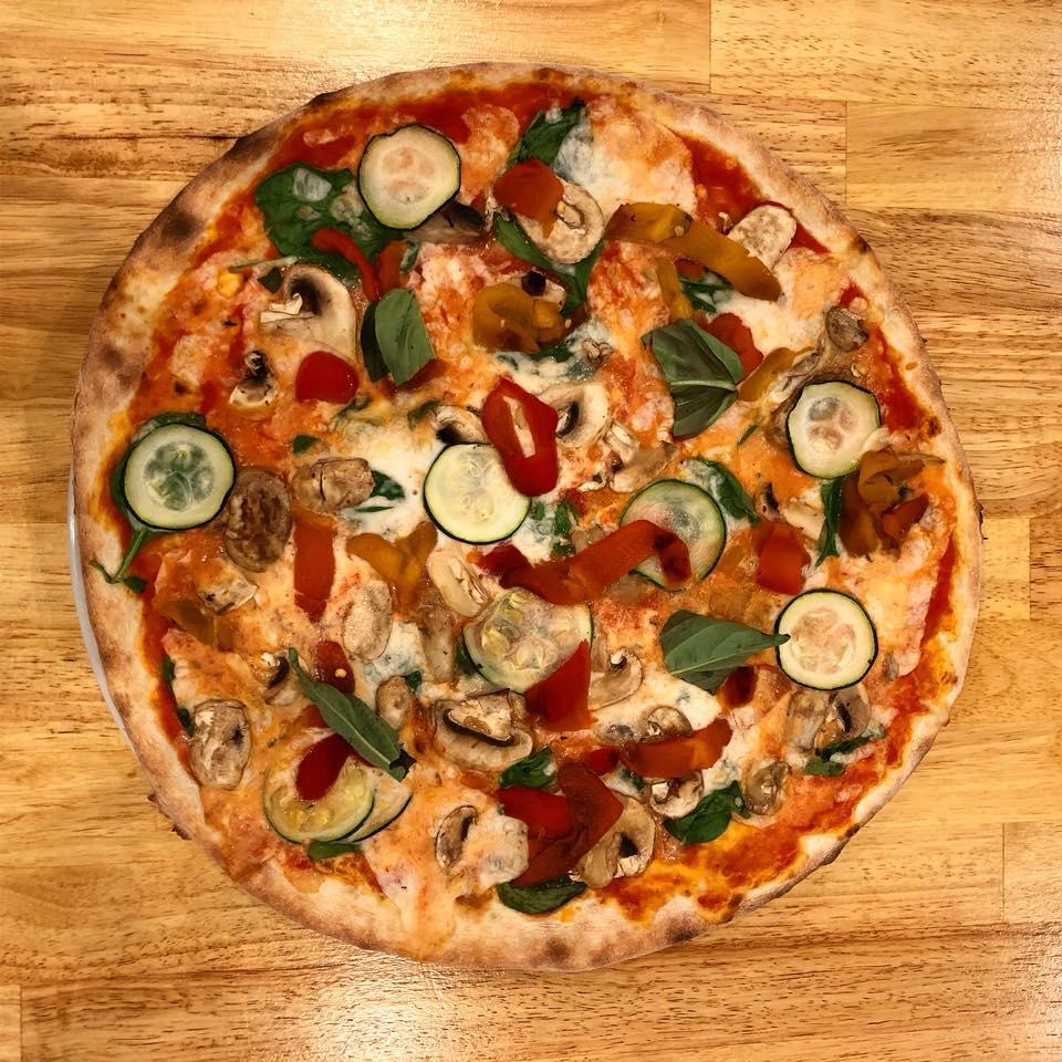 Mister O1 Extraordinary Pizza Restaurant in Miami Beach, Pizzeria